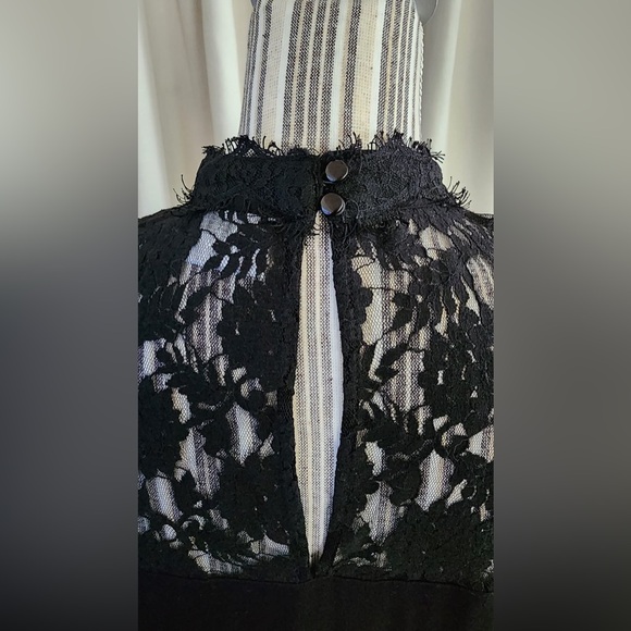 New black lace mock neck shift dress - Picture 3 of 5